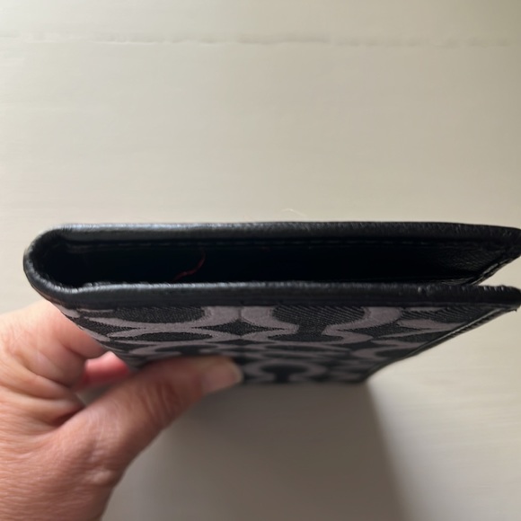 Coach checkbook cover - Picture 6 of 8